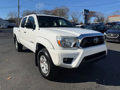 Used 2013 Toyota Tacoma 4x4 Double Cab image 1