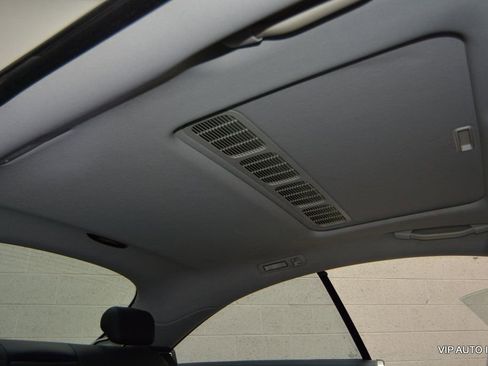 Used 2010 Mercedes-Benz CL 550 4MATIC image 16