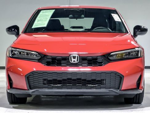 Used 2025 Honda Civic Sport image 6