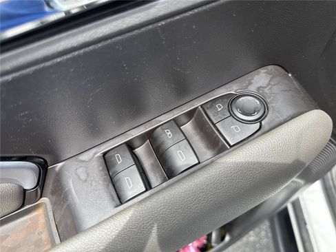 Used 2023 Chevrolet Colorado ZR2 w/ ZR2 Convenience Package III AWD/4WD image 19