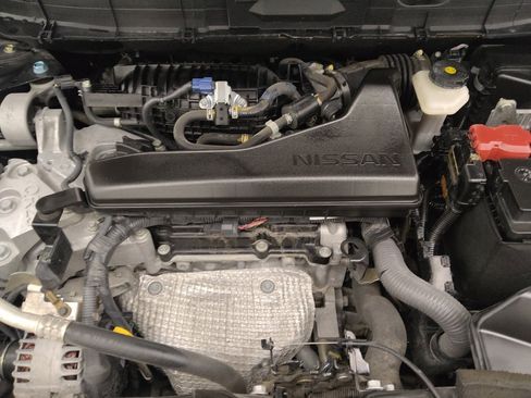 Used 2019 Nissan Rogue S image 30