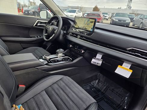 New 2026 Mitsubishi Outlander SE image 4