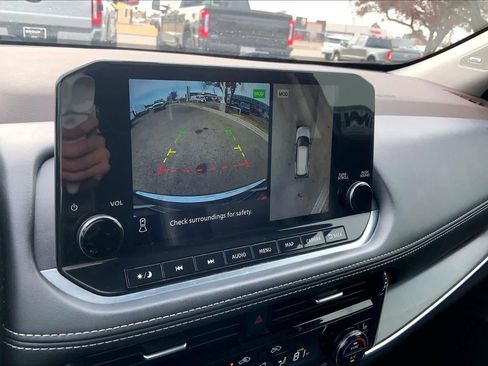 Used 2021 Nissan Rogue SL w/ Premium Package image 26