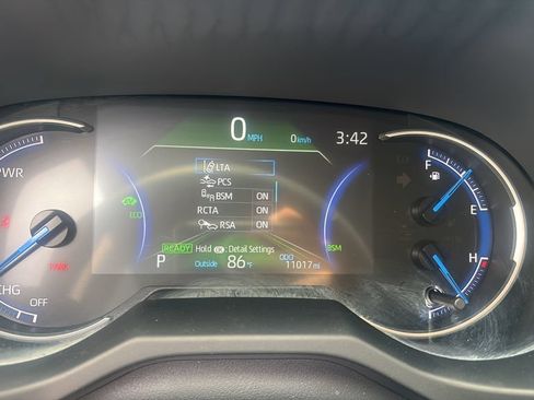 Used 2024 Toyota RAV4 XLE Premium AWD/4WD image 23
