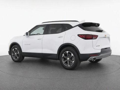Used 2023 Chevrolet Blazer LT w/ Convenience Package FWD image 7