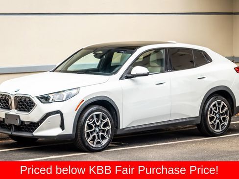 Used 2026 BMW X2 xDrive28i w/ Convenience Package AWD/4WD image 1