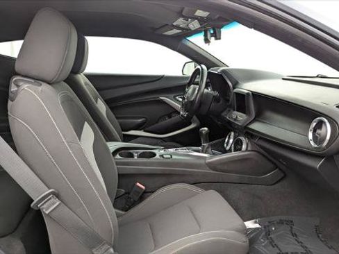 Used 2020 Chevrolet Camaro LT RWD image 18