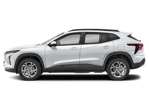 Used 2025 Chevrolet Trax LS FWD image 3