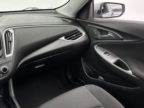 Used 2024 Chevrolet Malibu LT image 21