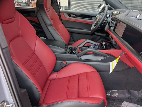 New 2026 Porsche Cayenne Turbo GT image 26