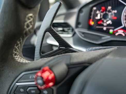 Used 2025 Lamborghini Revuelto image 14