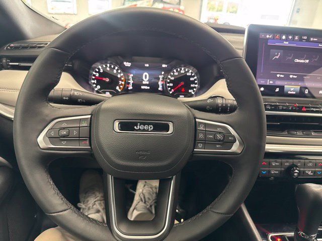 Used 2024 Jeep Compass Limited AWD/4WD image 31