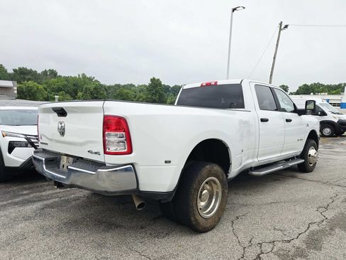 Used 2024 RAM 3500 Big Horn AWD/4WD image 3