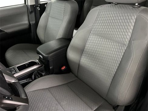 Used 2022 Toyota Tacoma SR5 image 18