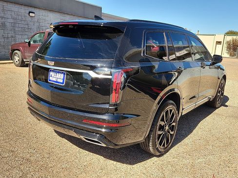Used 2024 Cadillac XT6 Sport w/ Platinum Package image 3