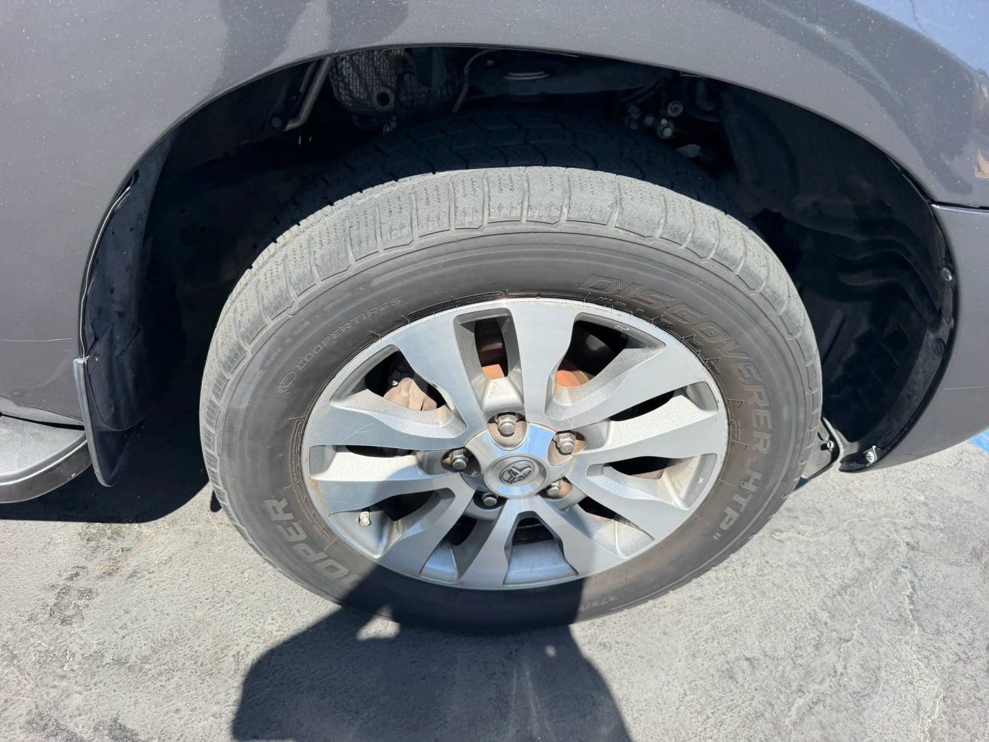 Used 2016 Toyota Sequoia Limited w/ Safety & Convenience Package AWD/4WD image 36