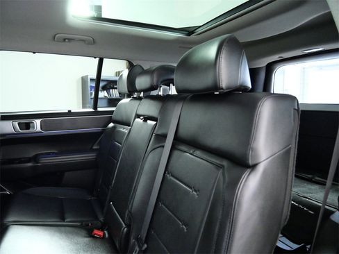 Used 2025 Hyundai Santa Fe Limited image 15