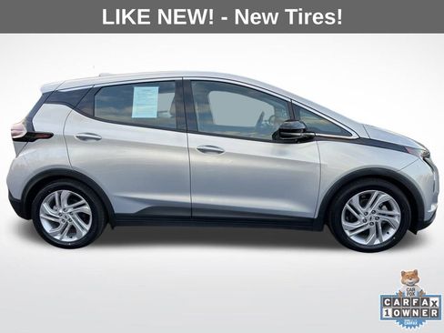 Used 2022 Chevrolet Bolt LT image 9