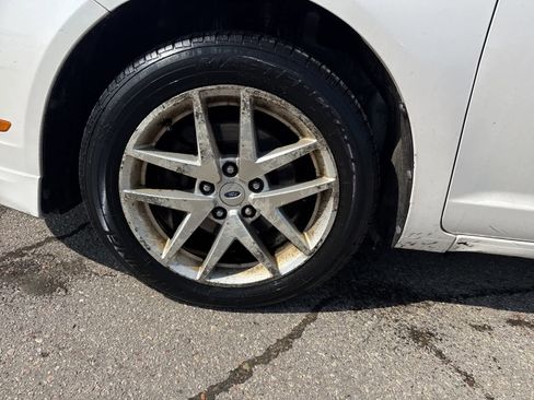 Used 2011 Ford Fusion SEL w/ 302A Rapid Spec Order Code image 9