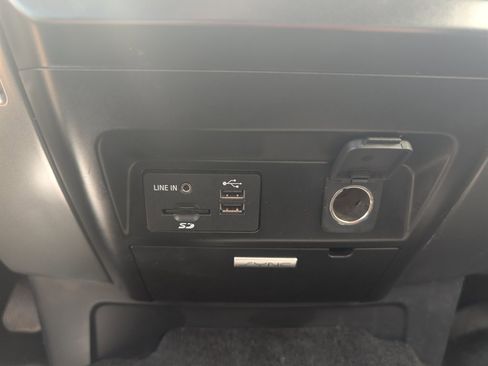 Used 2015 Ford F150 XLT w/ Equipment Group 302A Luxury image 17