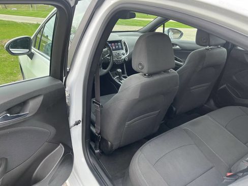 Used 2016 Chevrolet Cruze LT w/ Sun And Sound Package FWD image 24