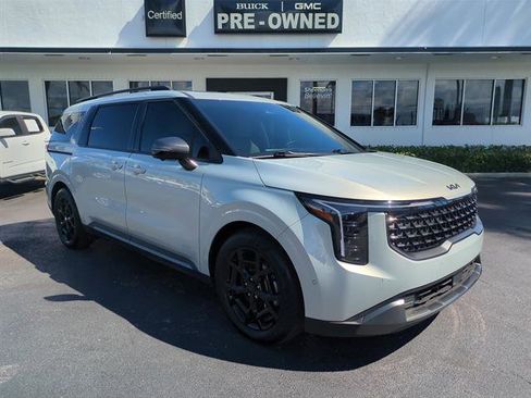 Used 2025 Kia Carnival SX Prestige image 12