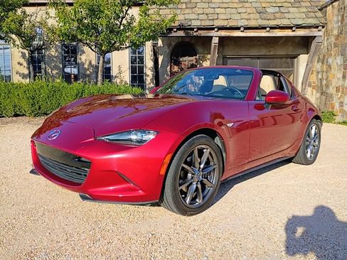 Used 2020 MAZDA MX-5 Miata RF Grand Touring RWD image 7
