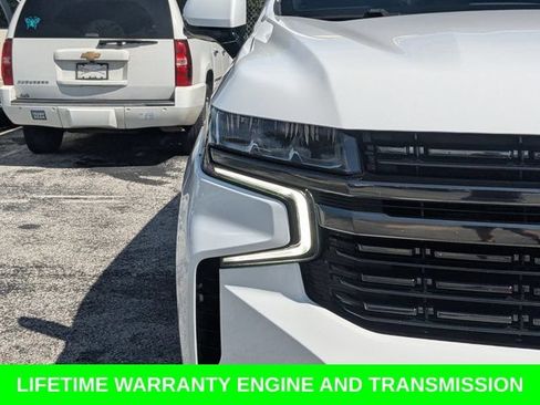 Used 2022 Chevrolet Suburban RST w/ Sport Performance Package RWD image 9