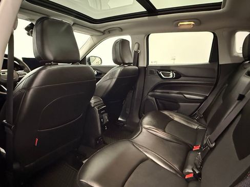 Used 2022 Jeep Compass Trailhawk w/ Sun and Sound Group image 18