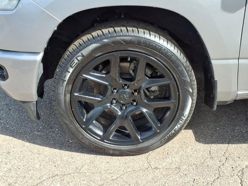 Used 2024 RAM 1500 Laramie AWD/4WD image 8