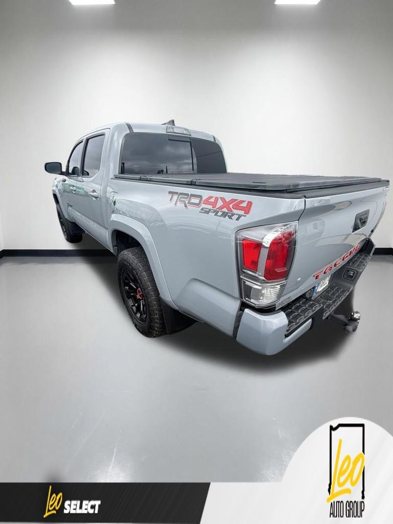 Used 2020 Toyota Tacoma TRD Sport AWD/4WD image 11