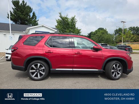 Used 2024 Honda Pilot Elite image 24