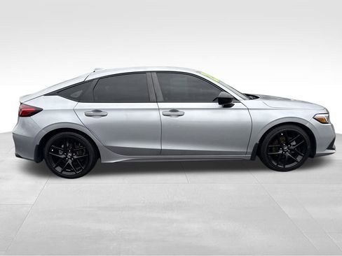 Used 2023 Honda Civic Sport image 6
