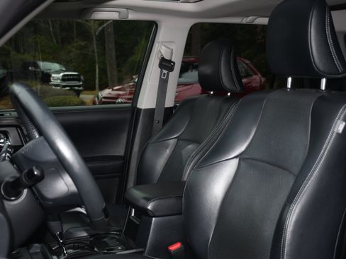 Used 2019 Toyota 4Runner Limited image 13