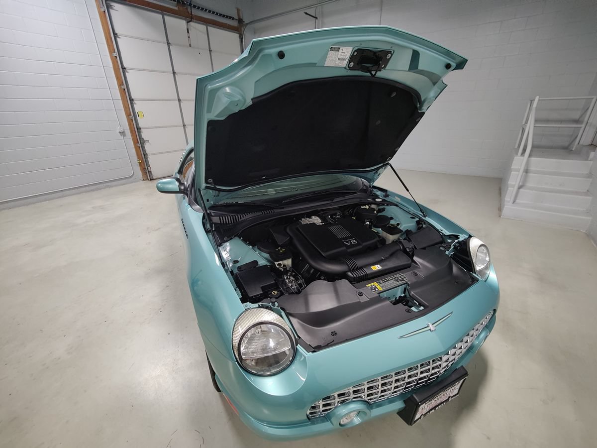 Used 2002 Ford Thunderbird RWD image 5