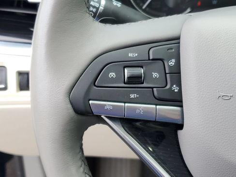 Used 2025 Cadillac XT6 Premium Luxury w/ LPO, Floor Liner Package AWD/4WD image 12