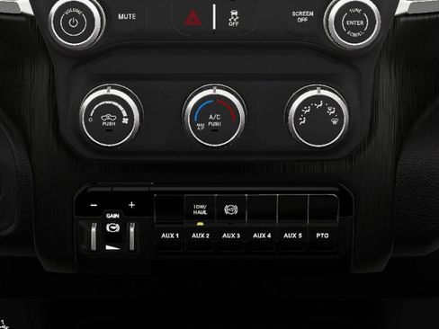 New 2025 RAM 3500 Big Horn AWD/4WD image 24