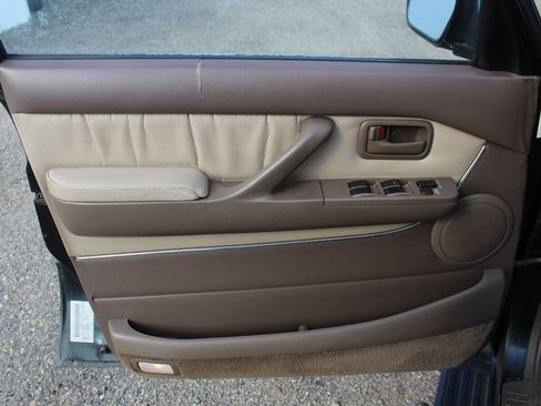 Used 1996 Toyota Land Cruiser AWD/4WD image 14