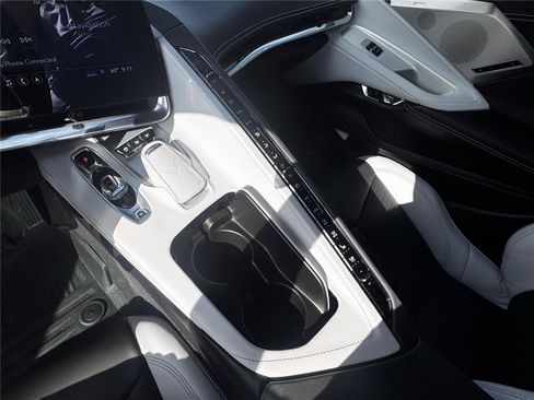 Used 2020 Chevrolet Corvette Stingray Preferred Cpe w/ 2LT Preferred Equipment Group RWD image 16