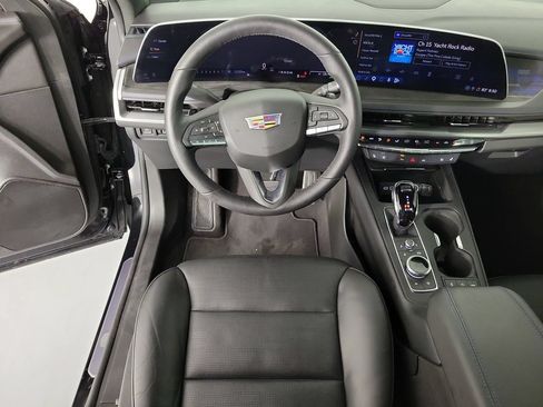 Certified 2024 Cadillac XT4 Sport FWD image 15