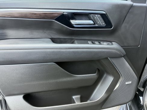 Used 2026 Chevrolet Tahoe Premier image 24