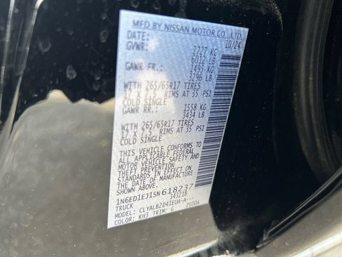 Used 2025 Nissan Frontier SV RWD image 28