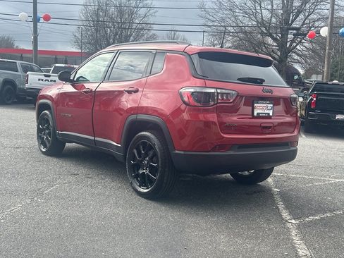 New 2026 Jeep Compass Latitude image 9