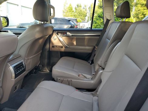 Used 2023 Lexus GX 460 Premium AWD/4WD image 9