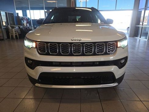 Used 2024 Jeep Compass Limited AWD/4WD image 3