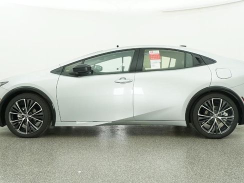 New 2026 Toyota Prius Limited FWD image 24
