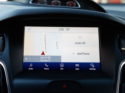 Used 2017 Ford Focus ST image 36