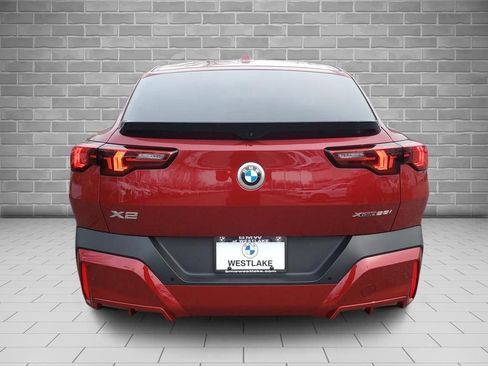 Certified 2025 BMW X2 xDrive28i AWD/4WD image 6