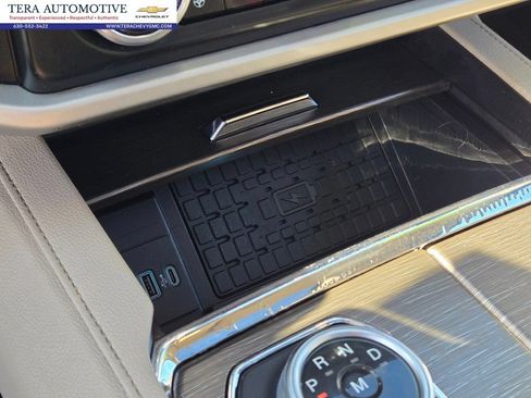 Used 2024 Ford Expedition Limited AWD/4WD image 31