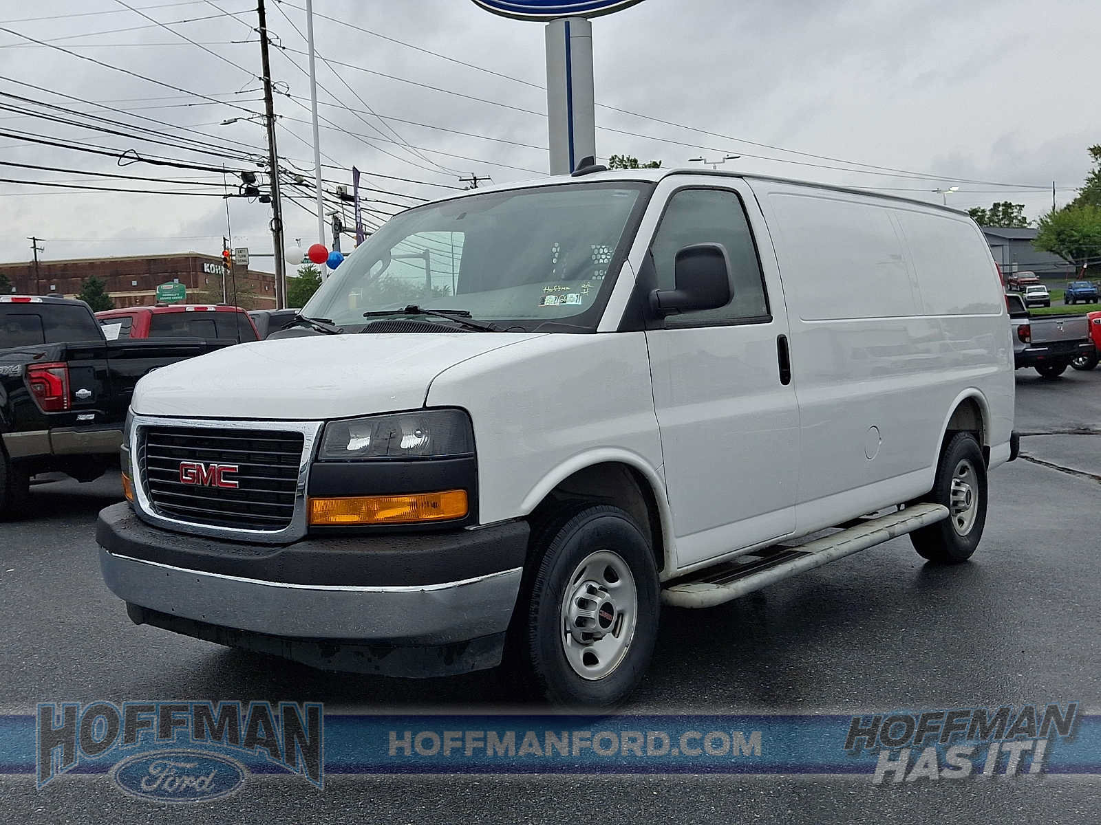 Used 2025 GMC Savana 2500 w/ Driver Convenience Package RWD image 3